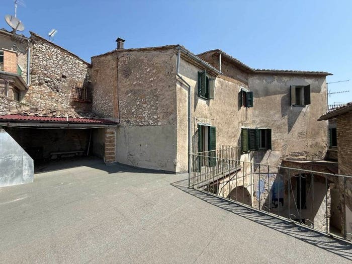 Appartamento con 6 locali in vendita in Centro, Calvi dell'Umbria