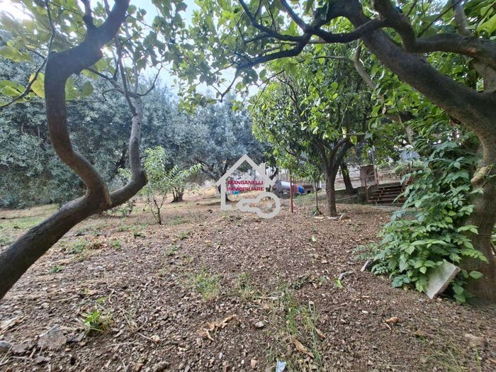 Casa con 6 locali in vendita in Via Chiazzino, Tempalta, Roccadaspide