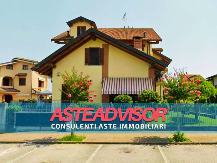 Appartamento quadrilocale in vendita in Via Rosselli, Centro, Verolengo