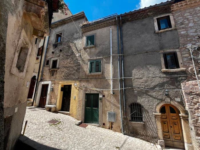 Casa quadrilocale in vendita in Via Monumento dell'Alpino, Centro, Ovindoli
