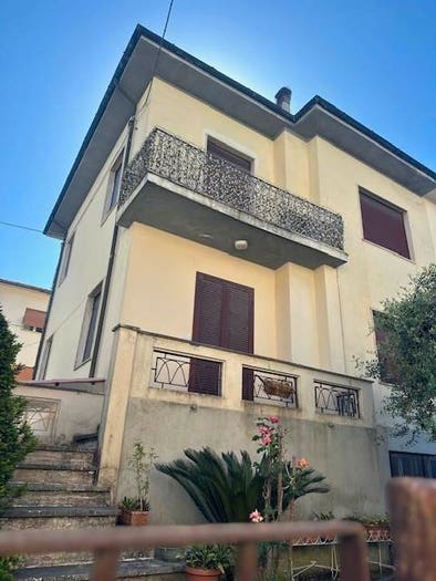 Casa con 6 locali in vendita in Sant'Anna, Lucca