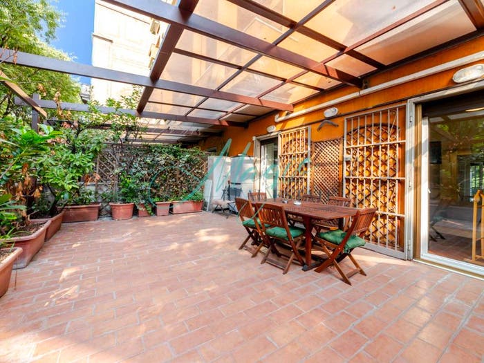 Appartamento trilocale in vendita in Via Teodosio, Casoretto, Milano