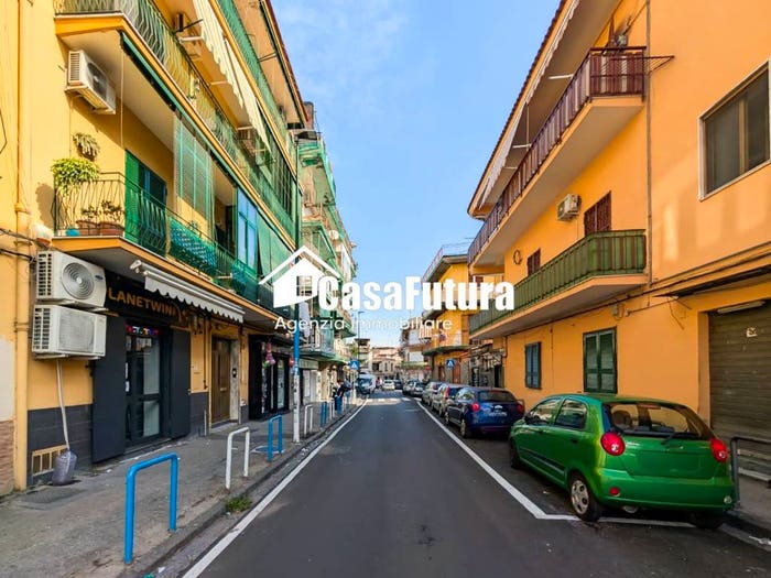 Appartamento trilocale in vendita in Via Napoli a Piscinola, Piscinola, Napoli