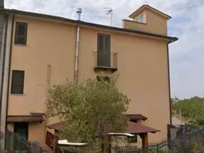 Casa con 5 locali in vendita in Via Foresta, Castelvenere