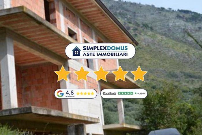 Appartamento con 6 locali in vendita in Contrada Querce, Centro, Fondi