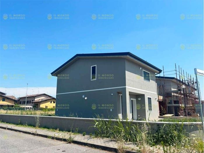 Casa quadrilocale in vendita in Papa Karol Wojtyla, Castiraga Vidardo