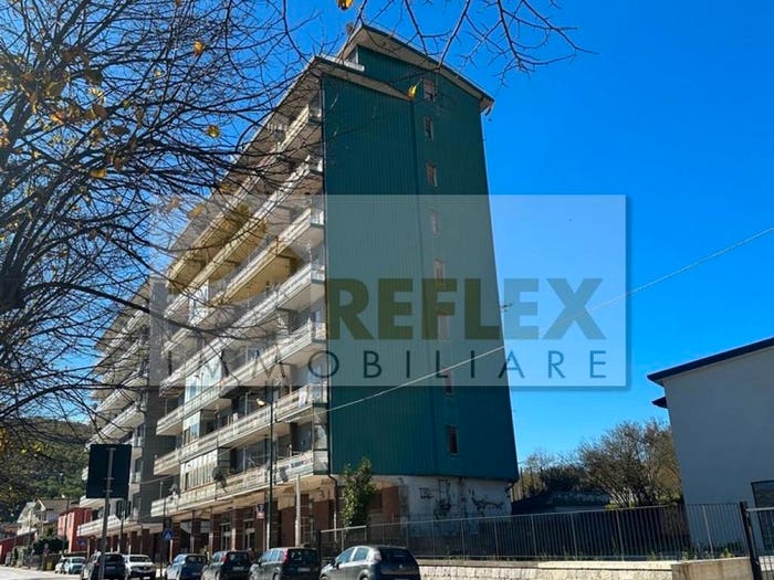 Appartamento trilocale in vendita in Via Nazionale Centro, Contrada