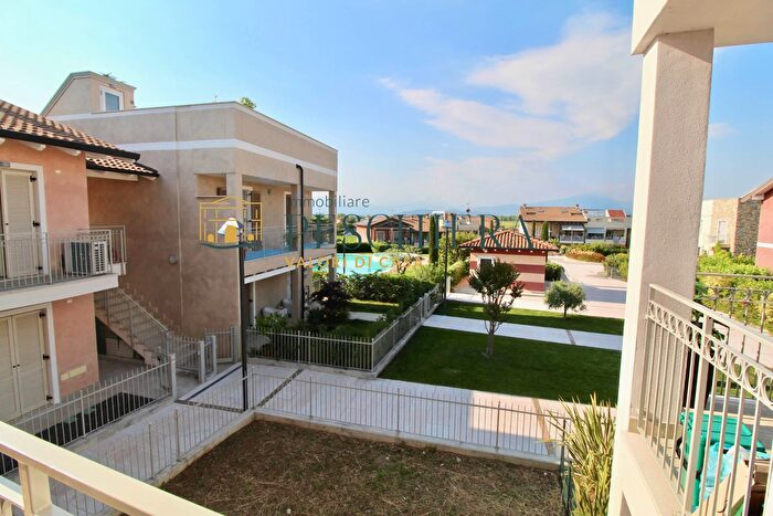 Appartamento trilocale in vendita in Via Giovanni Paolo II, Castelnuovo Del Garda