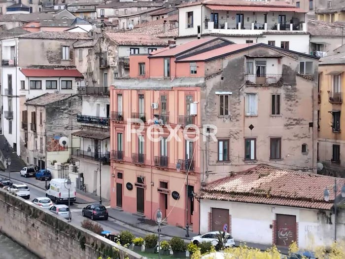 Appartamento quadrilocale in vendita in Via Lungo Crati Palermo, Centro Storico, Cosenza