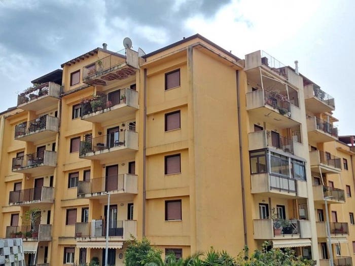 Appartamento con 5 locali in vendita in Via Olimpia, San Licandro, Messina