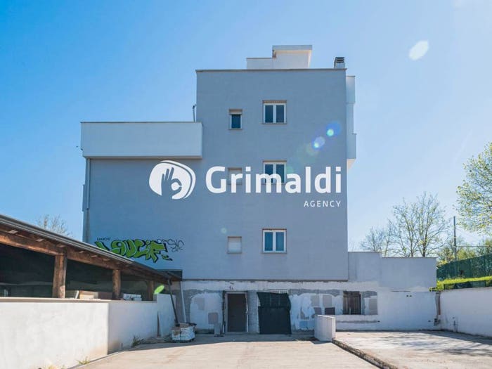 Casa con 6 locali in vendita in Via Ostiense, Vitinia, Roma