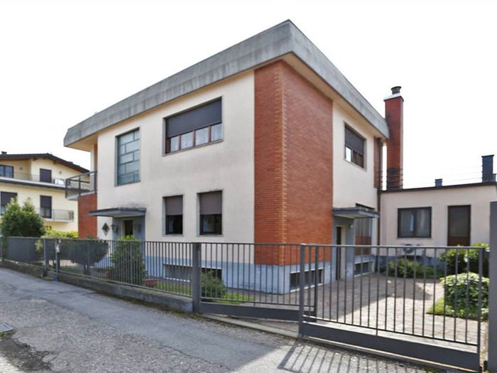 Casa con 6 locali in vendita in Via Gioacchino Rossini, Beata Giuliana, Busto Arsizio