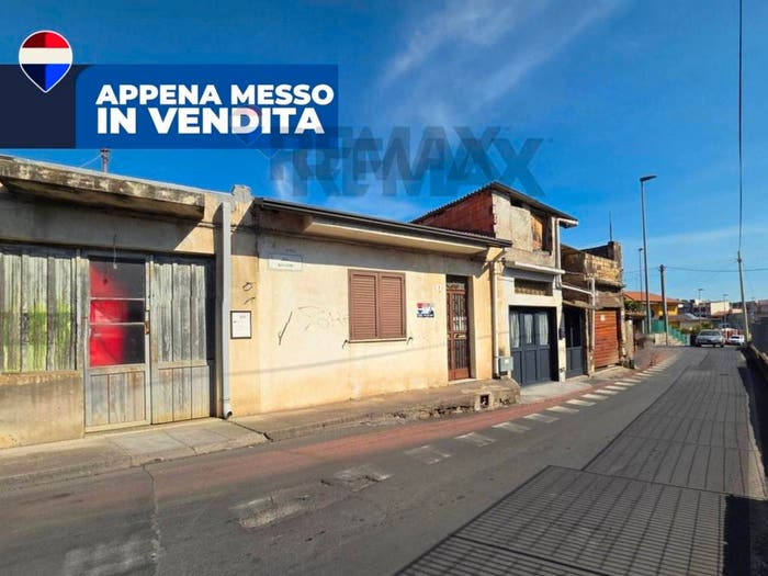 Casa quadrilocale in vendita in Via Intradilli, Misterbianco