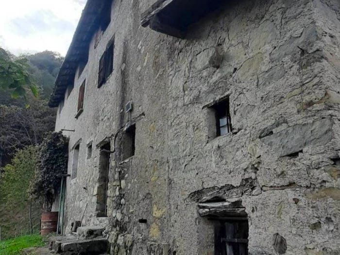 Casa con 5 locali in vendita in Frazione Bisenzio, Lavenone