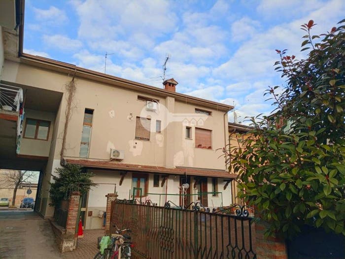Appartamento trilocale in vendita in Via Sabotino, Centro, Ghedi