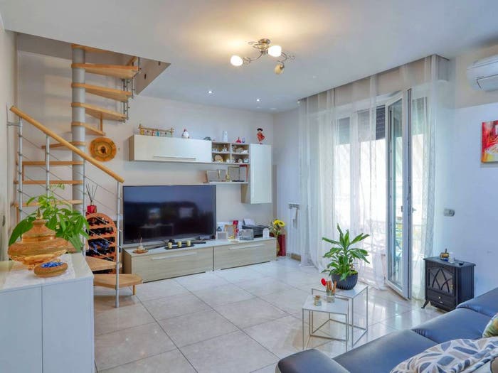 Appartamento quadrilocale in vendita in Via Luino, Centro, Lavena Ponte Tresa