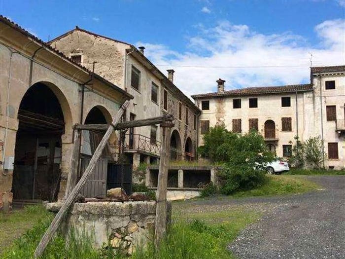 Appartamento trilocale in vendita in Centro, Montecchia di Crosara