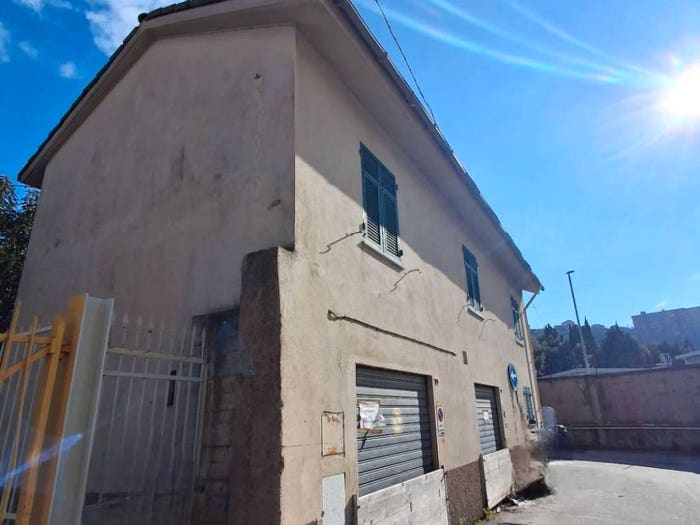 Casa bilocale in vendita in Via Carnia, Rivarolo, Genova