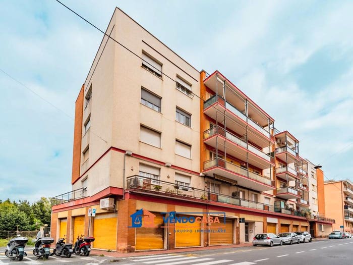 Appartamento trilocale in vendita in Via Giovanni XXIII, Centro, Albisola Superiore