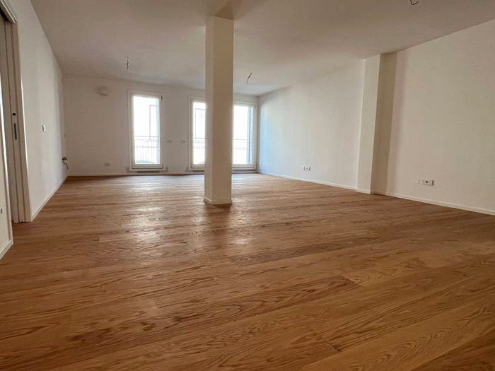 Appartamento quadrilocale in vendita in Corso Milano, Savonarola Ponte Molino, Padova