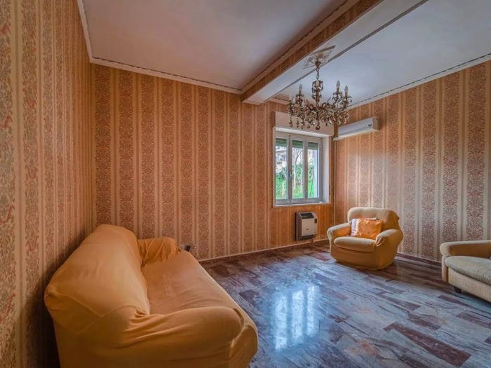 Appartamento trilocale in vendita in Via Svizzera SNC, Giostra, Messina