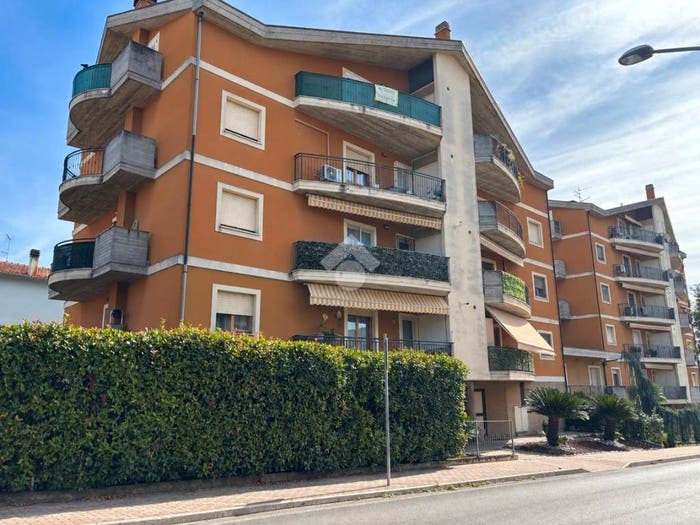 Appartamento quadrilocale in vendita in Via Vomano, Castelnuovo Vomano, Castellalto