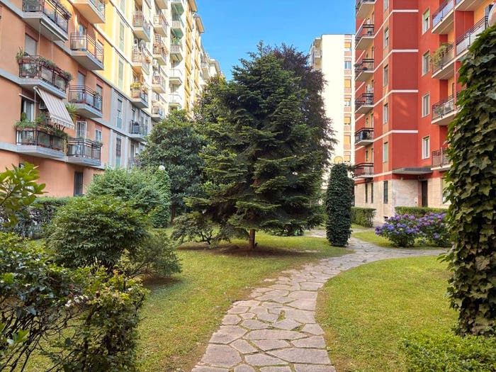 Appartamento trilocale in vendita in Via Francesco Caracciolo, Cenisio, Milano