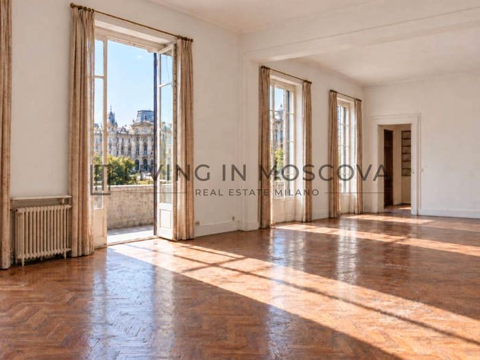 Appartamento quadrilocale in vendita in Piazza della Repubblica, Repubblica, Milano