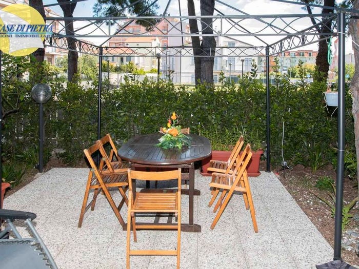 Appartamento trilocale in vendita in Via dei Pontassi, Centro, Loano