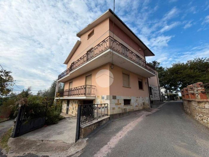 Appartamento bilocale in vendita in VIA COL DI LANA, Canneto, Fara in Sabina