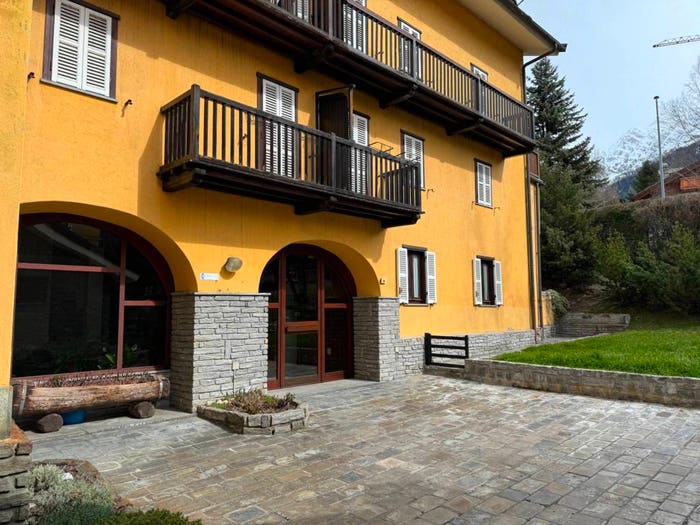 Casa trilocale in vendita in Via dei Bagni, Centro, Courmayeur