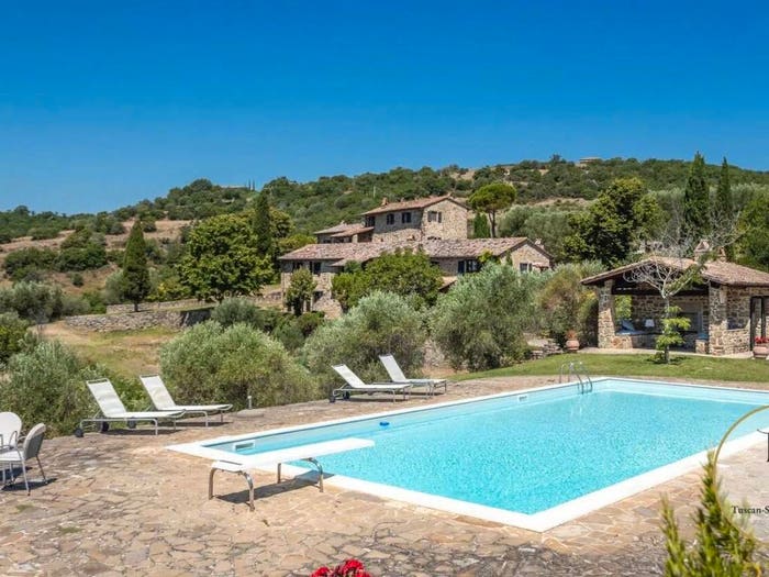Casa con 6 locali in vendita in Centro, Passignano sul Trasimeno