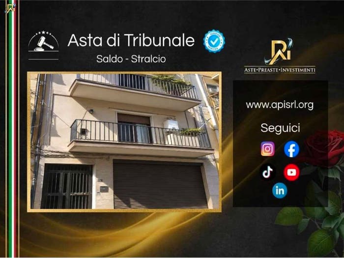 Appartamento con 6 locali in vendita in Via Fratelli Bandiera, Centro, Gela