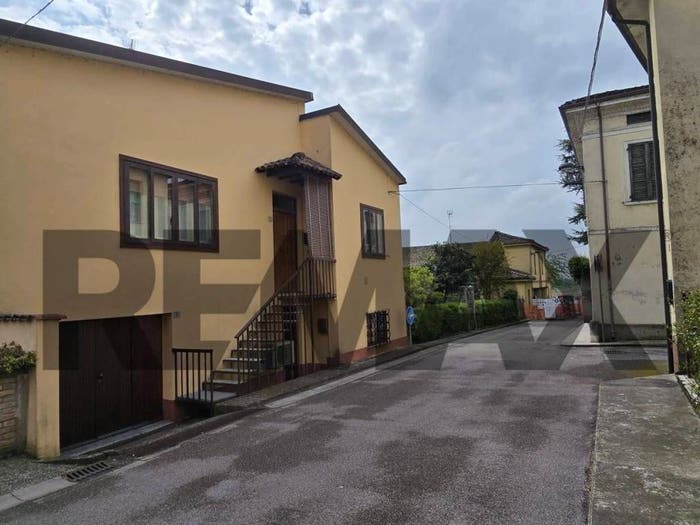 Casa con 5 locali in vendita in Via Montanari, Centro, Canneto sull'Oglio