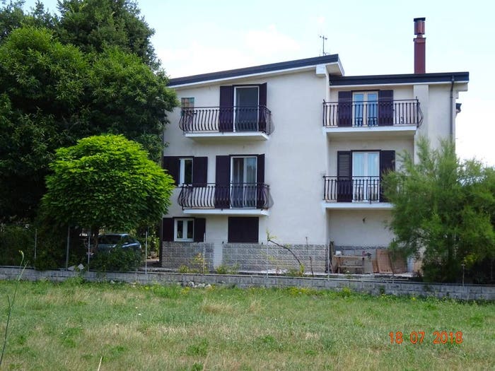 Casa con 6 locali in vendita in Via Guglielmo Marconi, Villa D'agri, Marsicovetere
