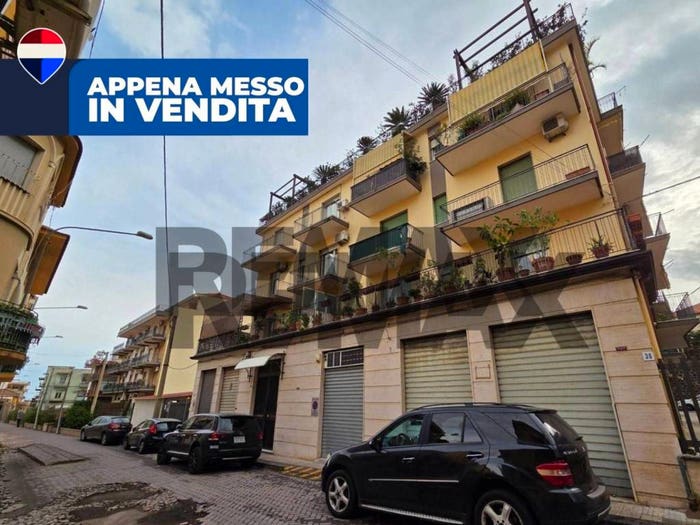 Appartamento con 5 locali in vendita in Via Enrico Fermi, Centro, Giarre