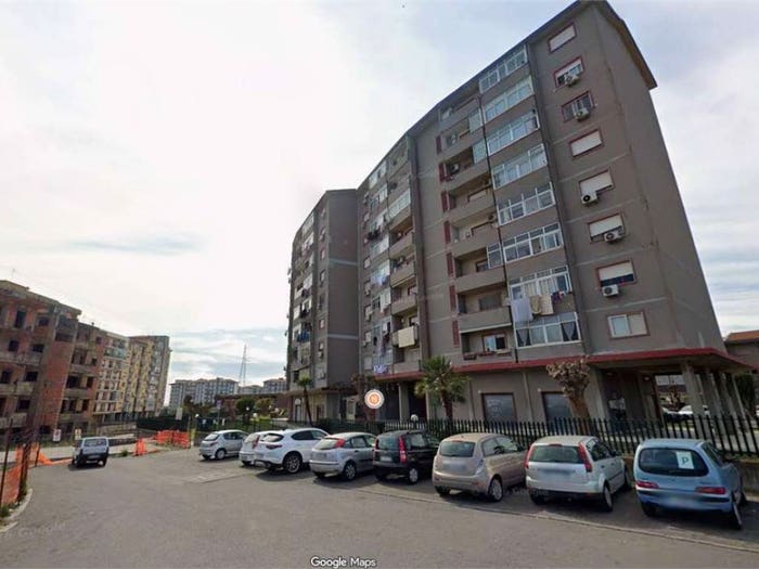 Appartamento quadrilocale in vendita in Viale Nitta, Villaggio Sant'Agata, Catania