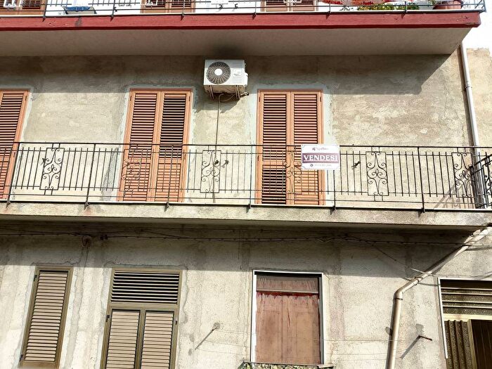 Appartamento con 5 locali in vendita in Via Umberto Cagni, Centro, Sant'Agata di Militello