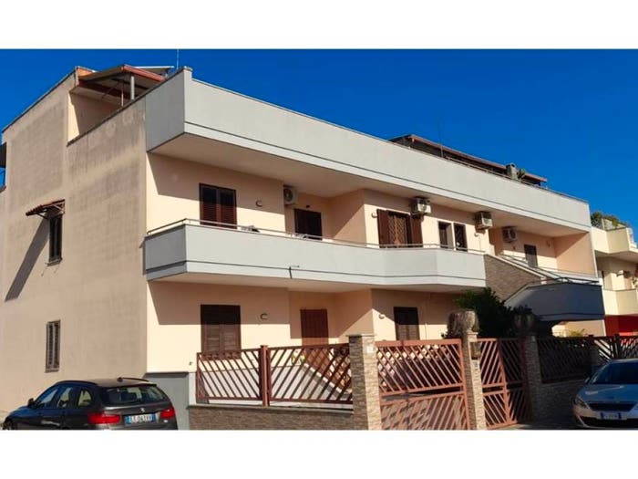 Appartamento con 6 locali in vendita in Via San Pio X Traversa Sinistra, Merine, Lizzanello