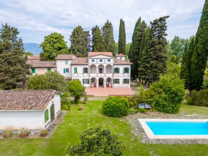 Casa con 6 locali in vendita in Via di Paolino, San Salvatore, Montecarlo