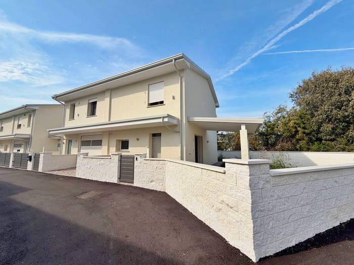 Appartamento trilocale in vendita in Via Castelleone, Sant'Ambrogio, Cremona