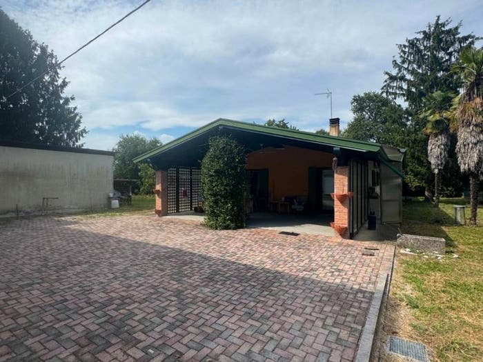 Casa bilocale in vendita in Via Montello, Visco
