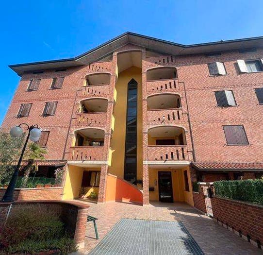 Appartamento trilocale in vendita in Via Manzolino Est, Castelfranco Emilia