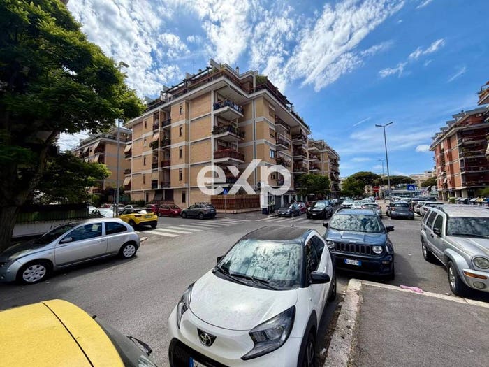 Appartamento bilocale in vendita in Viale dei Promontori, Ostia Levante, Roma
