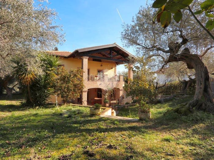 Casa con 6 locali in vendita in Via della Cona, Cona, Città Sant'Angelo