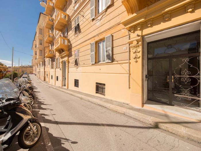 Appartamento trilocale in vendita in Via Oberto Cancelliere, Castelletto, Genova