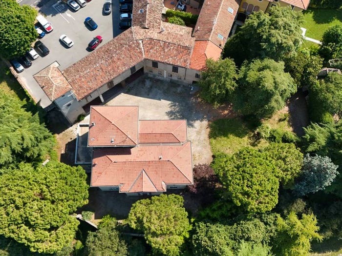 Casa in vendita in Piazza Savoldi, Lonato, Lonato del Garda