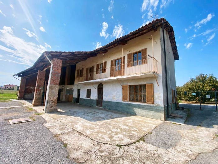 Casa con 6 locali in vendita in Località Castelletto, Piozzo