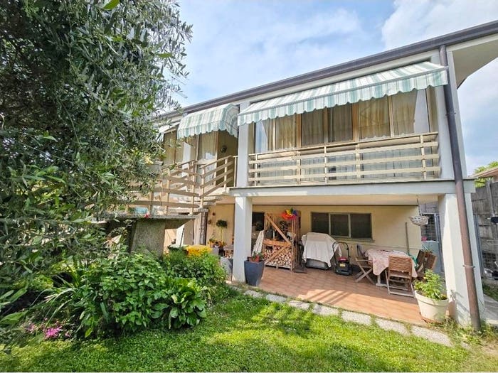 Casa con 6 locali in vendita in Via Castellana, Centro, Majano