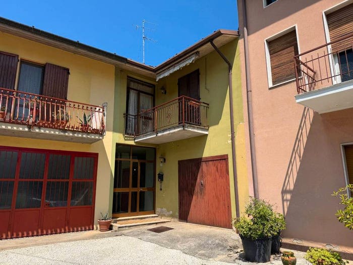 Casa quadrilocale in vendita in Via Antica Fonte, Nuvolento